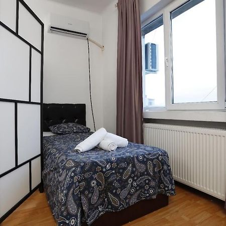 3 Bdrm Apartment In City Center Bucarest Exterior foto