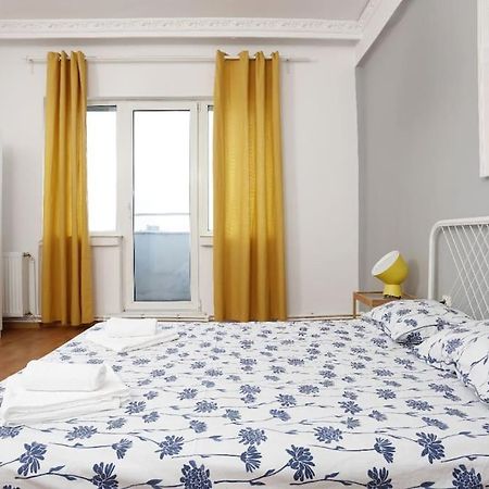 3 Bdrm Apartment In City Center Bucarest Exterior foto