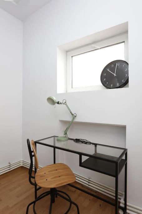 3 Bdrm Apartment In City Center Bucarest Exterior foto