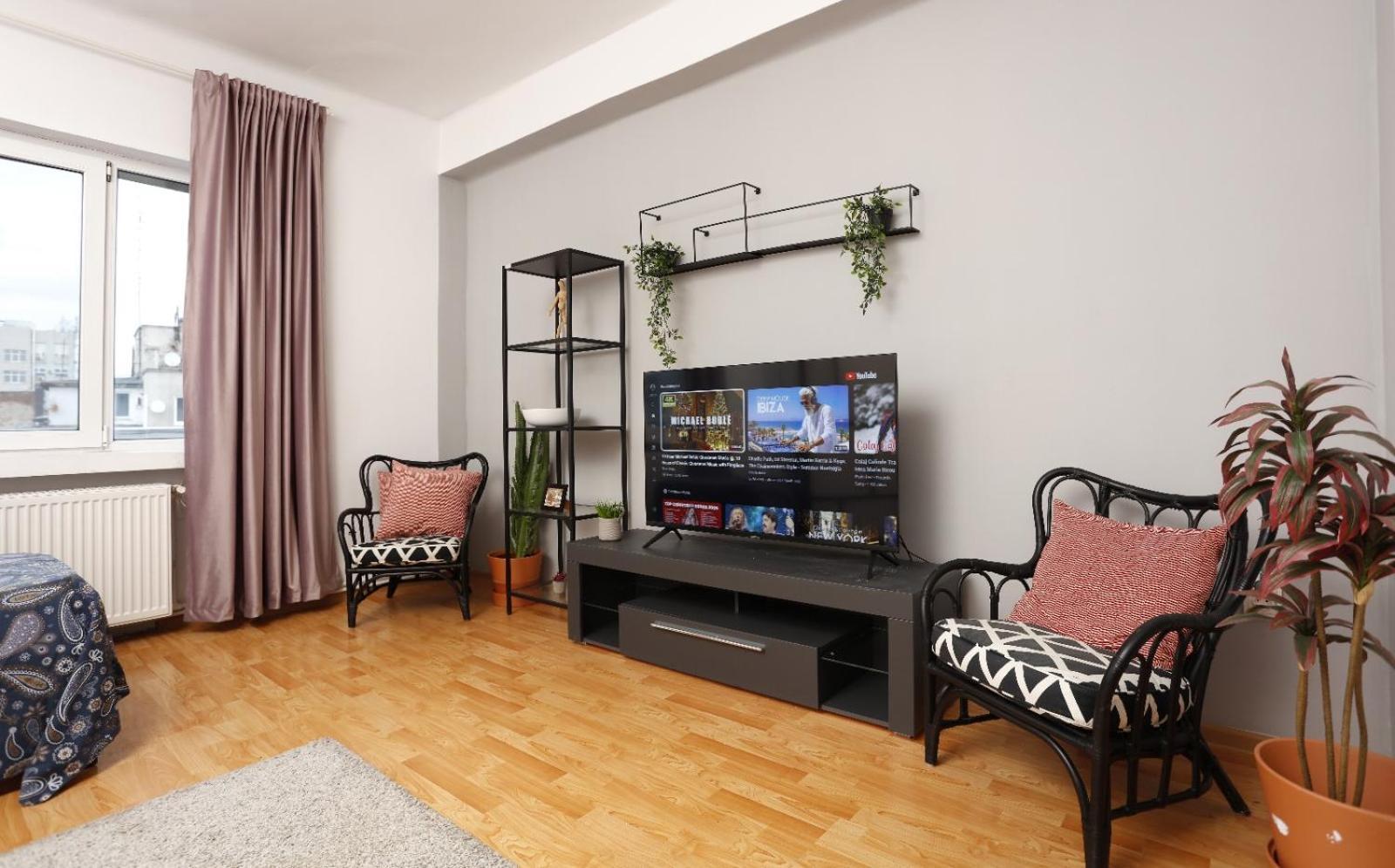 3 Bdrm Apartment In City Center Bucarest Exterior foto